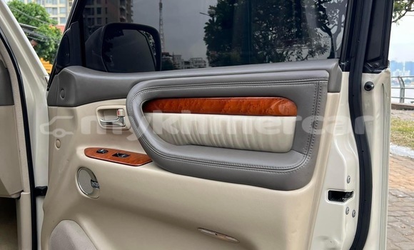 Buy Used Lexus LX White Car in Phnom Penh in Phnom Penh Buy Used Lexus LX White Car in Phnom Penh in Phnom Penh