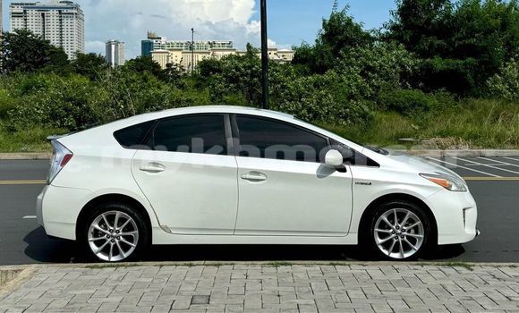 Acheter Occasion Voiture Toyota Prius Blanc à Phnom Penh, Phnom Penh Acheter Occasion Voiture Toyota Prius Blanc à Phnom Penh, Phnom Penh