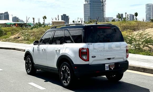 Acheter Occasion Voiture Ford Bronco Blanc à Phnom Penh, Phnom Penh Acheter Occasion Voiture Ford Bronco Blanc à Phnom Penh, Phnom Penh