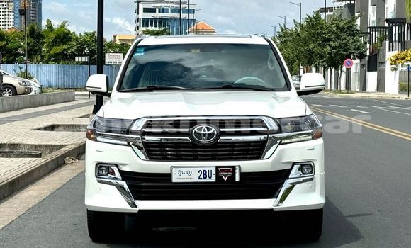 Acheter Occasion Voiture Toyota Land Cruiser Blanc à Phnom Penh, Phnom Penh Acheter Occasion Voiture Toyota Land Cruiser Blanc à Phnom Penh, Phnom Penh