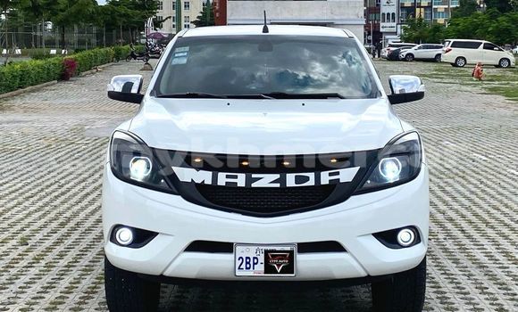 Acheter Occasion Voiture Mazda BT-50 Blanc à Phnom Penh, Phnom Penh Acheter Occasion Voiture Mazda BT-50 Blanc à Phnom Penh, Phnom Penh