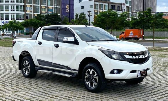 Acheter Occasion Voiture Mazda BT-50 Blanc à Phnom Penh, Phnom Penh Acheter Occasion Voiture Mazda BT-50 Blanc à Phnom Penh, Phnom Penh