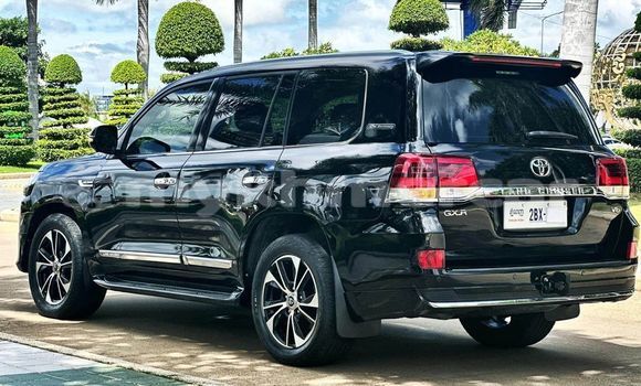 Acheter Occasion Voiture Toyota Land Cruiser Noir à Phnom Penh, Phnom Penh Acheter Occasion Voiture Toyota Land Cruiser Noir à Phnom Penh, Phnom Penh