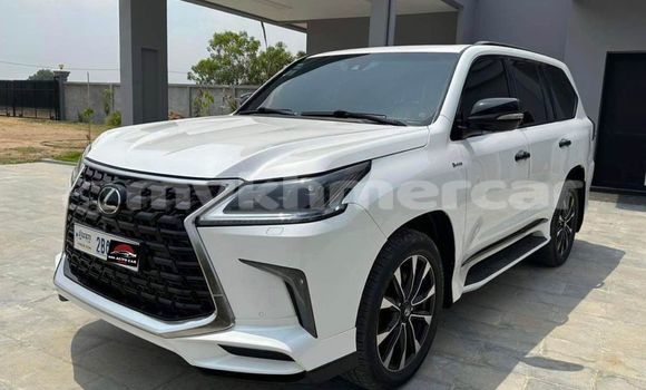 Acheter Occasion Voiture Lexus LX 570 Blanc à Phnom Penh, Phnom Penh Acheter Occasion Voiture Lexus LX 570 Blanc à Phnom Penh, Phnom Penh