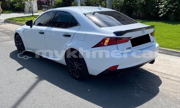 Buy Used Lexus IS White Car in Phnom Penh in Phnom Penh Buy Used Lexus IS White Car in Phnom Penh in Phnom Penh