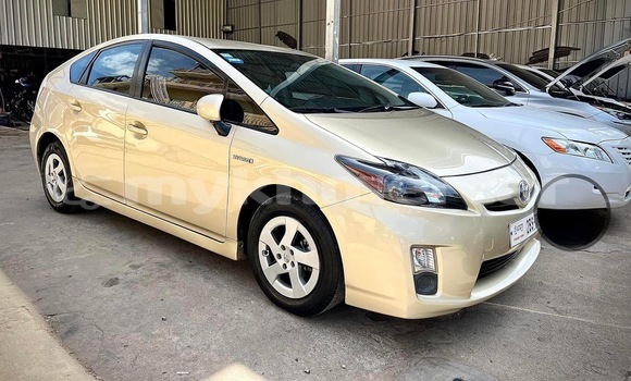 Buy Used Toyota Prius Other Car in Phnom Penh in Phnom Penh Buy Used Toyota Prius Other Car in Phnom Penh in Phnom Penh