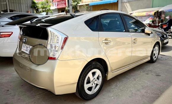 Buy Used Toyota Prius Other Car in Phnom Penh in Phnom Penh Buy Used Toyota Prius Other Car in Phnom Penh in Phnom Penh