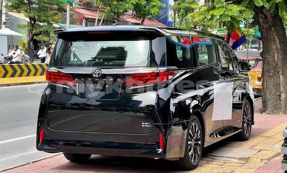 Buy Used Toyota Alphard Black Car in Bavet in Svay Rieng Province Buy Used Toyota Alphard Black Car in Bavet in Svay Rieng Province