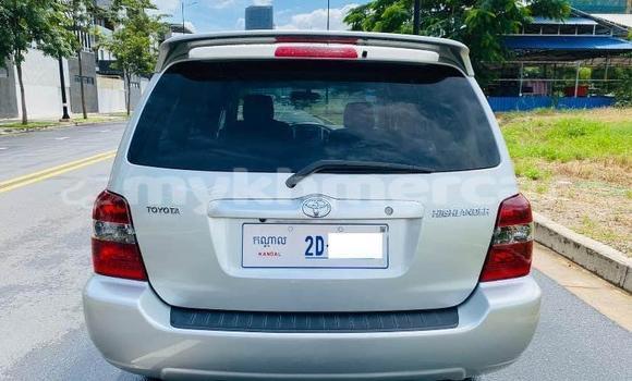 Buy Used Toyota Highlander Other Car in Chbar Mon in Kampong Speu Province Buy Used Toyota Highlander Other Car in Chbar Mon in Kampong Speu Province