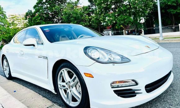 Buy Used Porsche Panamera White Car in Chbar Mon in Kampong Speu Province Buy Used Porsche Panamera White Car in Chbar Mon in Kampong Speu Province