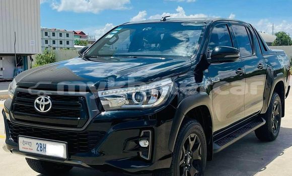 Buy Used Toyota Hiluxe Revo Black Car in Bavet in Svay Rieng Province Buy Used Toyota Hiluxe Revo Black Car in Bavet in Svay Rieng Province