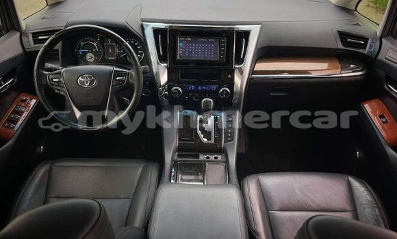 Buy Used Toyota Alphard Black Car in Chbar Mon in Kampong Speu Province Buy Used Toyota Alphard Black Car in Chbar Mon in Kampong Speu Province