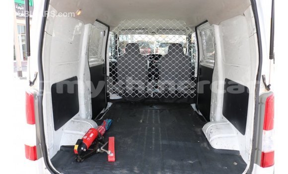 Buy Import Daihatsu Sirion White Car in Import - Dubai in Kampot Province