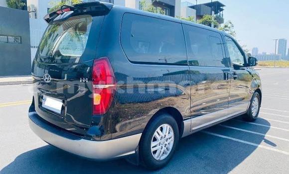 Buy Used Hyundai H1 Black Car in Chbar Mon in Kampong Speu Province Buy Used Hyundai H1 Black Car in Chbar Mon in Kampong Speu Province