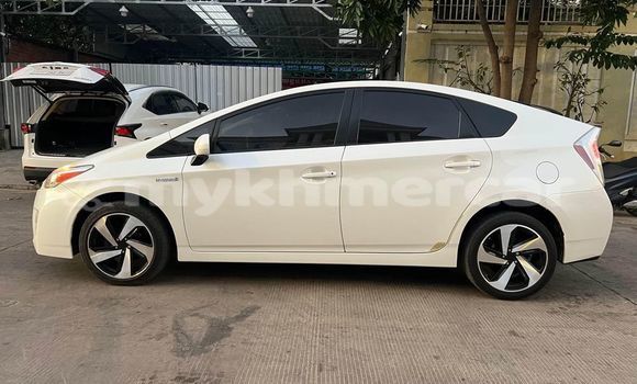 Buy Used Toyota Prius Other Car in Phnom Penh in Phnom Penh Buy Used Toyota Prius Other Car in Phnom Penh in Phnom Penh