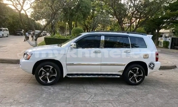 Acheter Occasion Voiture Toyota Highlander Blanc à Import - Dubai, Kampot Province