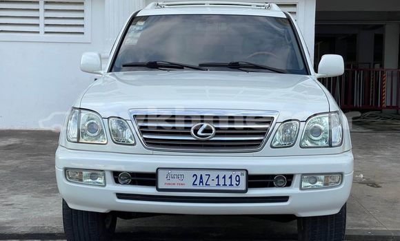 Buy Used Lexus LX 570 White Car in Chbar Mon in Kampong Speu Province Buy Used Lexus LX 570 White Car in Chbar Mon in Kampong Speu Province