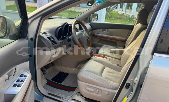 Buy Used Lexus RX 330 Other Car in Chbar Mon in Kampong Speu Province Buy Used Lexus RX 330 Other Car in Chbar Mon in Kampong Speu Province