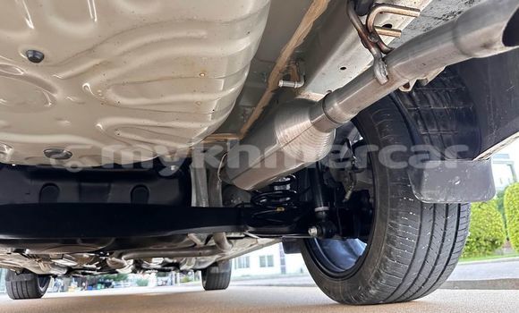 Buy Used Toyota Vios White Car in Bavet in Svay Rieng Province