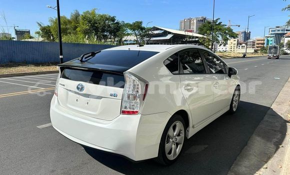Acheter Occasion Voiture Toyota Prius Blanc à Banteay Meanchey, Banteay Meanchey Province Acheter Occasion Voiture Toyota Prius Blanc à Banteay Meanchey, Banteay Meanchey Province