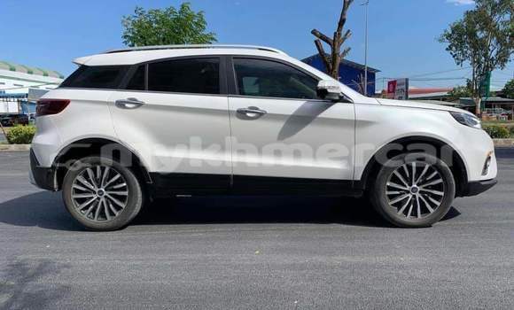 Acheter Occasion Voiture Ford Territory Blanc à Chbar Mon, Kampong Speu Province Acheter Occasion Voiture Ford Territory Blanc à Chbar Mon, Kampong Speu Province