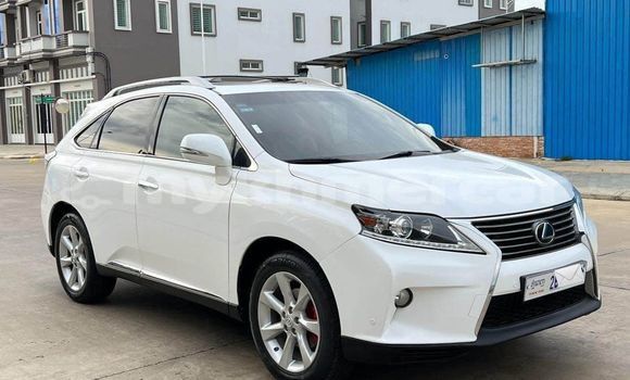 Acheter Occasion Voiture Lexus RX 350 Blanc à Chbar Mon, Kampong Speu Province Acheter Occasion Voiture Lexus RX 350 Blanc à Chbar Mon, Kampong Speu Province