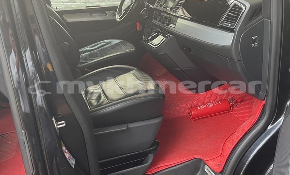 ទិញ បានប្រើ Volkswagen Multivan Black ឡាន} ក្នុង Phnom Penh ក្នុង Phnom Penh