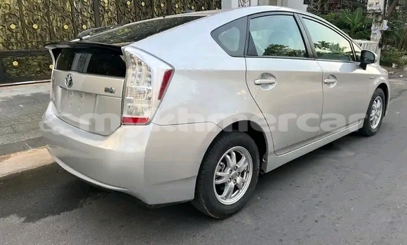 Buy Used Toyota Prius Beige Car in Poipet in Banteay Meanchey Province Buy Used Toyota Prius Beige Car in Poipet in Banteay Meanchey Province