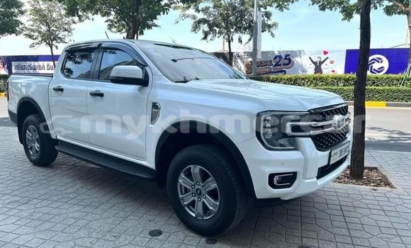 Acheter Occasion Voiture Ford Ranger Blanc à Chbar Mon, Kampong Speu Province Acheter Occasion Voiture Ford Ranger Blanc à Chbar Mon, Kampong Speu Province