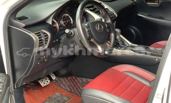 Acheter Occasion Voiture Lexus RX 350 Blanc à Chbar Mon, Kampong Speu Province Acheter Occasion Voiture Lexus RX 350 Blanc à Chbar Mon, Kampong Speu Province