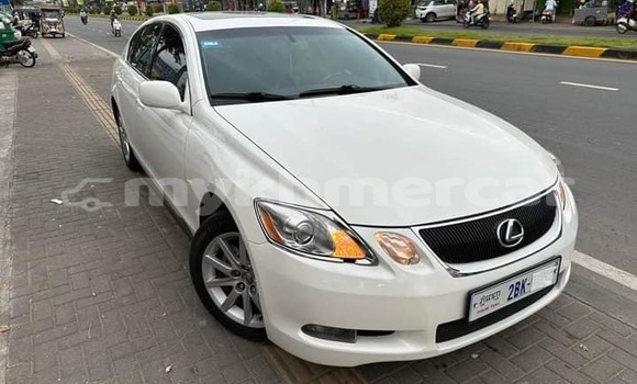 Acheter Occasion Voiture Toyota GT86 Blanc à Chbar Mon, Kampong Speu Province Acheter Occasion Voiture Toyota GT86 Blanc à Chbar Mon, Kampong Speu Province