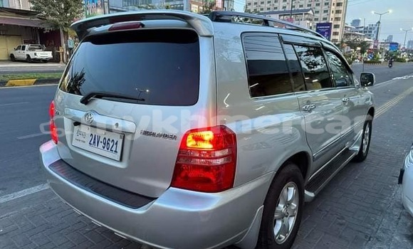 Acheter Occasion Voiture Toyota RAV4 Autre à Chbar Mon, Kampong Speu Province Acheter Occasion Voiture Toyota RAV4 Autre à Chbar Mon, Kampong Speu Province