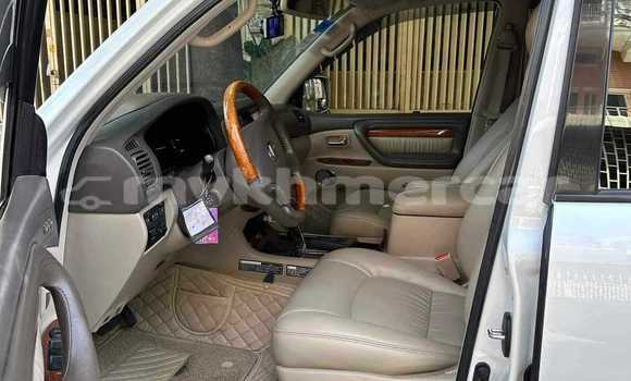 Acheter Occasion Voiture Lexus LX 570 Blanc à Banteay Meanchey, Banteay Meanchey Province Acheter Occasion Voiture Lexus LX 570 Blanc à Banteay Meanchey, Banteay Meanchey Province