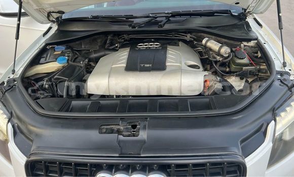 Buy Used Audi Q7 White Car in Chbar Mon in Kampong Speu Province Buy Used Audi Q7 White Car in Chbar Mon in Kampong Speu Province