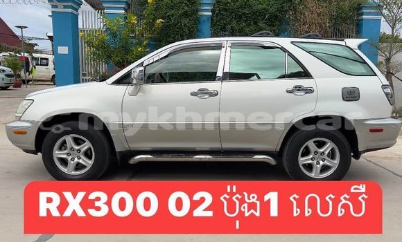 Buy Used Lexus RX 300 White Car in Chbar Mon in Kampong Speu Province Buy Used Lexus RX 300 White Car in Chbar Mon in Kampong Speu Province
