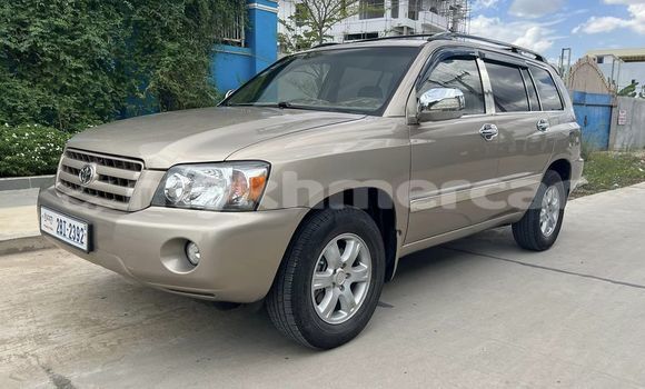 Buy Used Toyota Highlander Other Car in Battambang in Battambang Province Buy Used Toyota Highlander Other Car in Battambang in Battambang Province