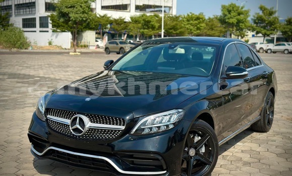 Buy Used Mercedes-Benz 300–Series Black Car in Phnom Penh in Phnom Penh