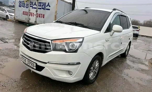 Acheter Occasion Voiture Santana PS-10 Blanc à Chbar Mon, Kampong Speu Province Acheter Occasion Voiture Santana PS-10 Blanc à Chbar Mon, Kampong Speu Province