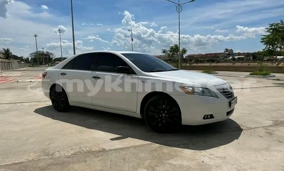 Buy Used Toyota Camry White Car in Bavet in Svay Rieng Province Buy Used Toyota Camry White Car in Bavet in Svay Rieng Province