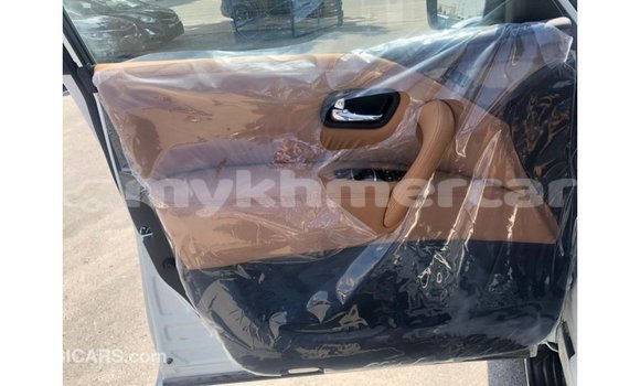 Acheter Import Voiture Nissan Patrol Blanc à Import - Dubai, Kampot Province Acheter Import Voiture Nissan Patrol Blanc à Import - Dubai, Kampot Province