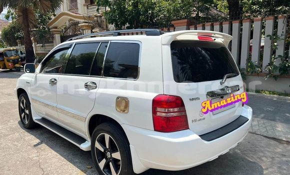 Acheter Occasion Voiture Toyota Highlander Blanc à Phnom Penh, Phnom Penh Acheter Occasion Voiture Toyota Highlander Blanc à Phnom Penh, Phnom Penh
