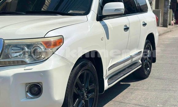 Buy Used Toyota Land Cruiser White Car in Bavet in Svay Rieng Province Buy Used Toyota Land Cruiser White Car in Bavet in Svay Rieng Province