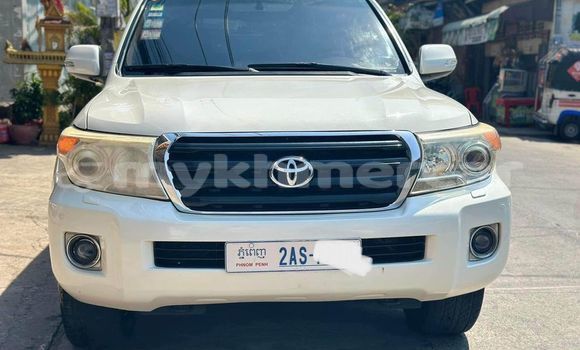 Buy Used Toyota Land Cruiser White Car in Bavet in Svay Rieng Province Buy Used Toyota Land Cruiser White Car in Bavet in Svay Rieng Province