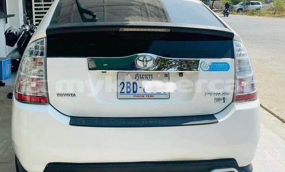 Buy Used Toyota Pickup White Car in Bavet in Svay Rieng Province Buy Used Toyota Pickup White Car in Bavet in Svay Rieng Province