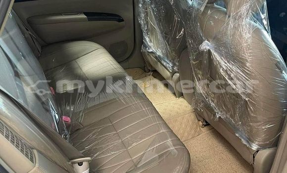 Buy Used Toyota Prius White Car in Bavet in Svay Rieng Province Buy Used Toyota Prius White Car in Bavet in Svay Rieng Province