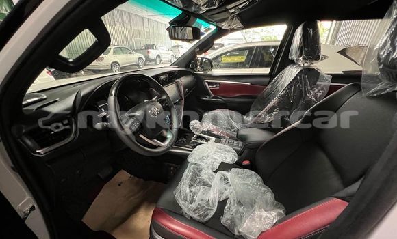 Acheter Occasion Voiture Toyota Fortuner Blanc à Phnom Penh, Phnom Penh Acheter Occasion Voiture Toyota Fortuner Blanc à Phnom Penh, Phnom Penh