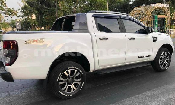 Acheter Occasion Voiture Ford Club Wagon Blanc à Phnom Penh, Phnom Penh Acheter Occasion Voiture Ford Club Wagon Blanc à Phnom Penh, Phnom Penh