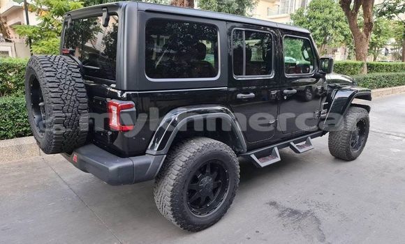 Acheter Occasion Voiture Jeep Grand Cherokee SRT8 Noir à Cheom Ksan, Preah Vihear Province Acheter Occasion Voiture Jeep Grand Cherokee SRT8 Noir à Cheom Ksan, Preah Vihear Province