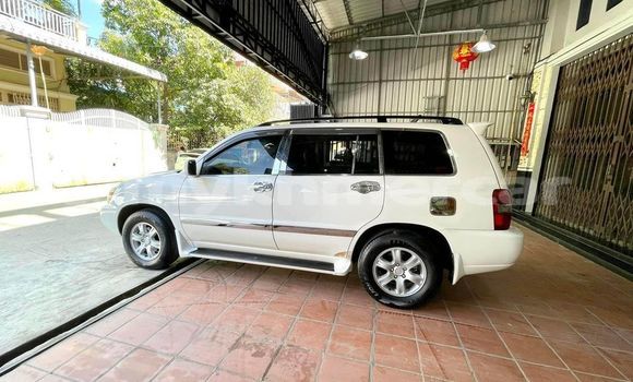 Acheter Occasion Voiture Toyota Highlander Blanc à Phnom Penh, Phnom Penh Acheter Occasion Voiture Toyota Highlander Blanc à Phnom Penh, Phnom Penh