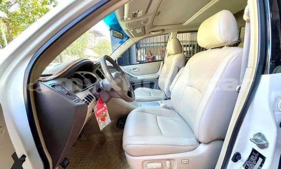 Acheter Occasion Voiture Toyota Highlander Blanc à Phnom Penh, Phnom Penh Acheter Occasion Voiture Toyota Highlander Blanc à Phnom Penh, Phnom Penh